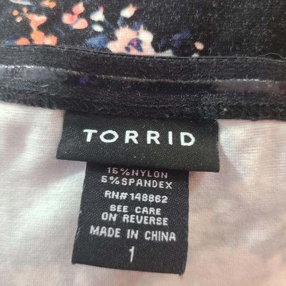 Torrid - Off shoulder babydoll top - Picture 3 of 7